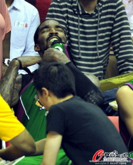 jr-smith-blessure