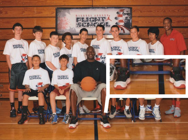 Air Jordan XI Low blanc/noir/rouge