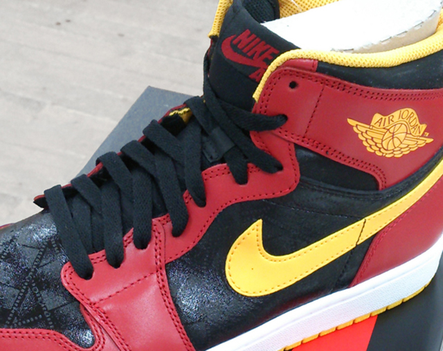 Air Jordan 1 Hawks