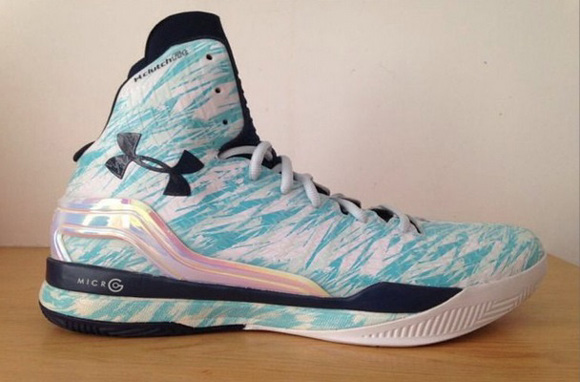 Under-Armour-ClutchFit-Drive-Christmas-1