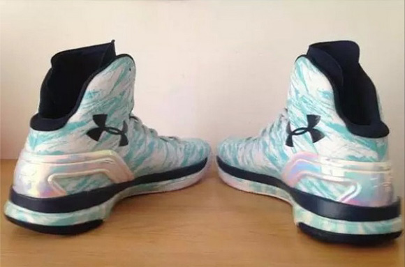 Under-Armour-ClutchFit-Drive-Christmas-3