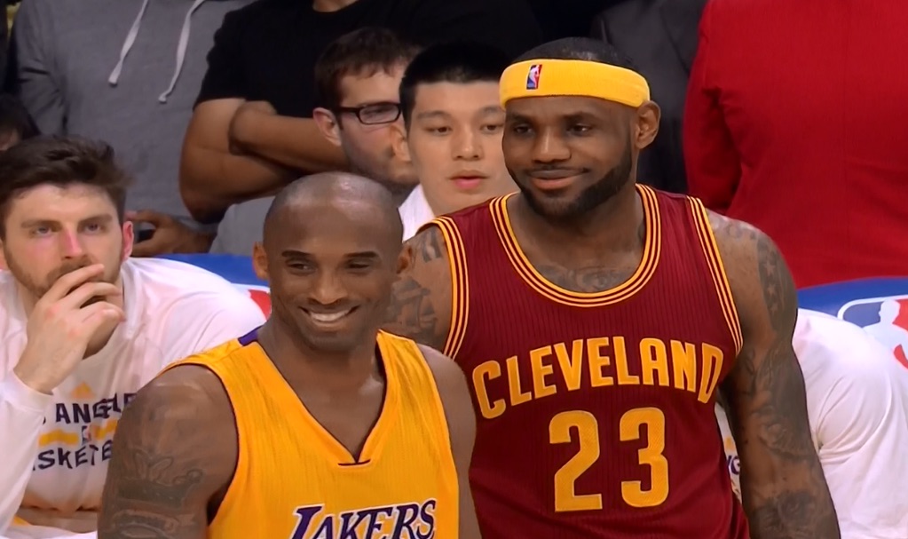LeBron James se marre avec Kobe Bryant après un alley oop manqué