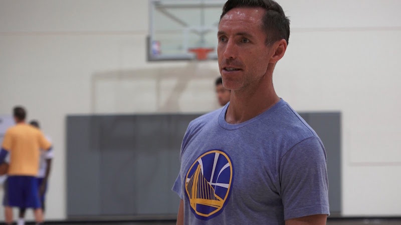 Des images de Steve Nash à l'entraînement des Warriors