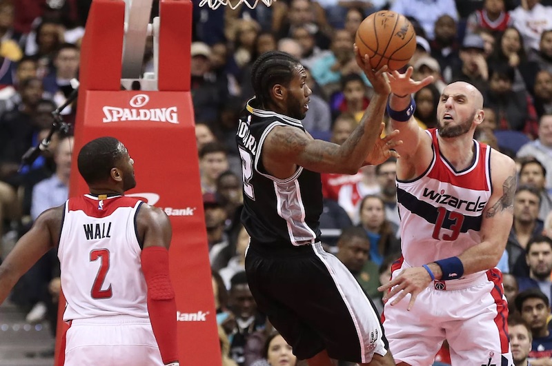 Avec 20 points de Tony Parker, San Antonio remporte sa 9e victoire de suite, et sa 10e en 10 matches à l'extérieur