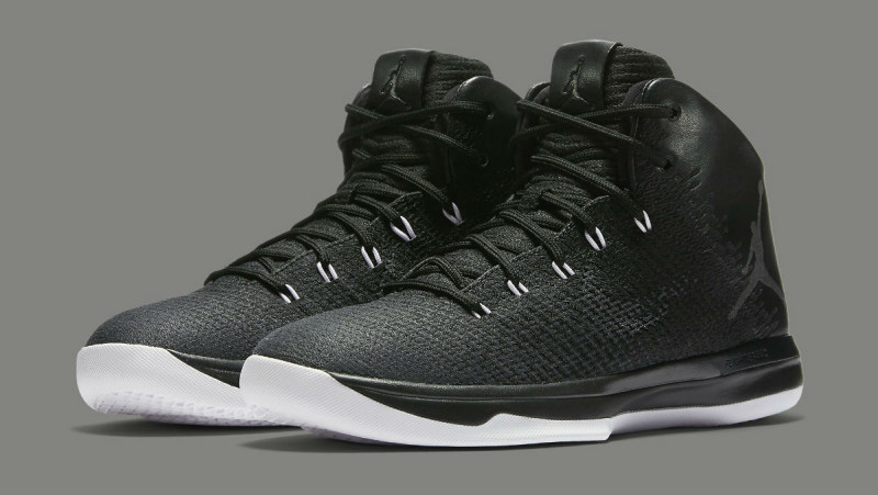 air-jordan-2-black-cat-1