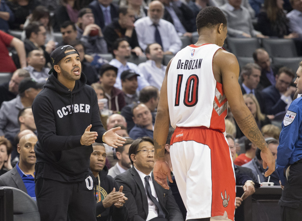 Drake va remettre les trophées NBA