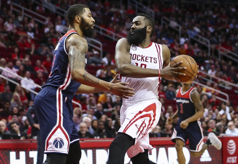 5e victoire de suite des Rockets avec 23 pts, 10 rbds et 10 pds de James Harden