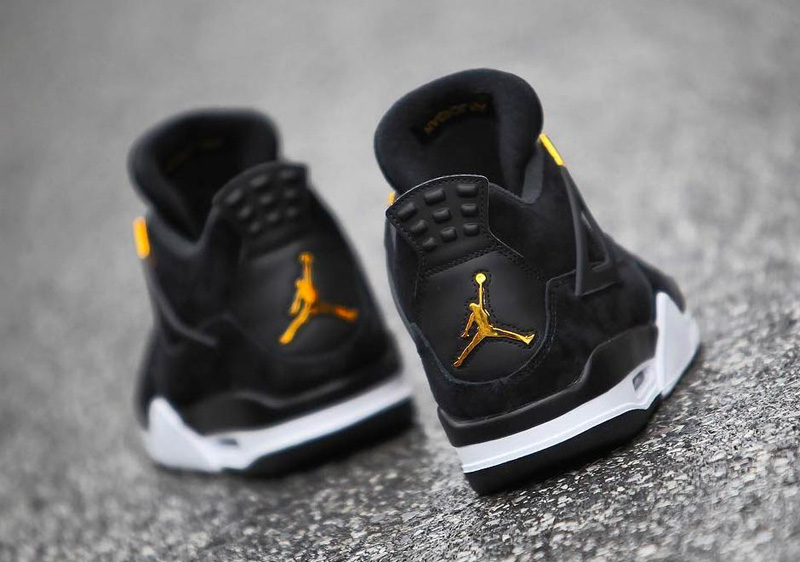 jordan-4-royalty-black-gold-7