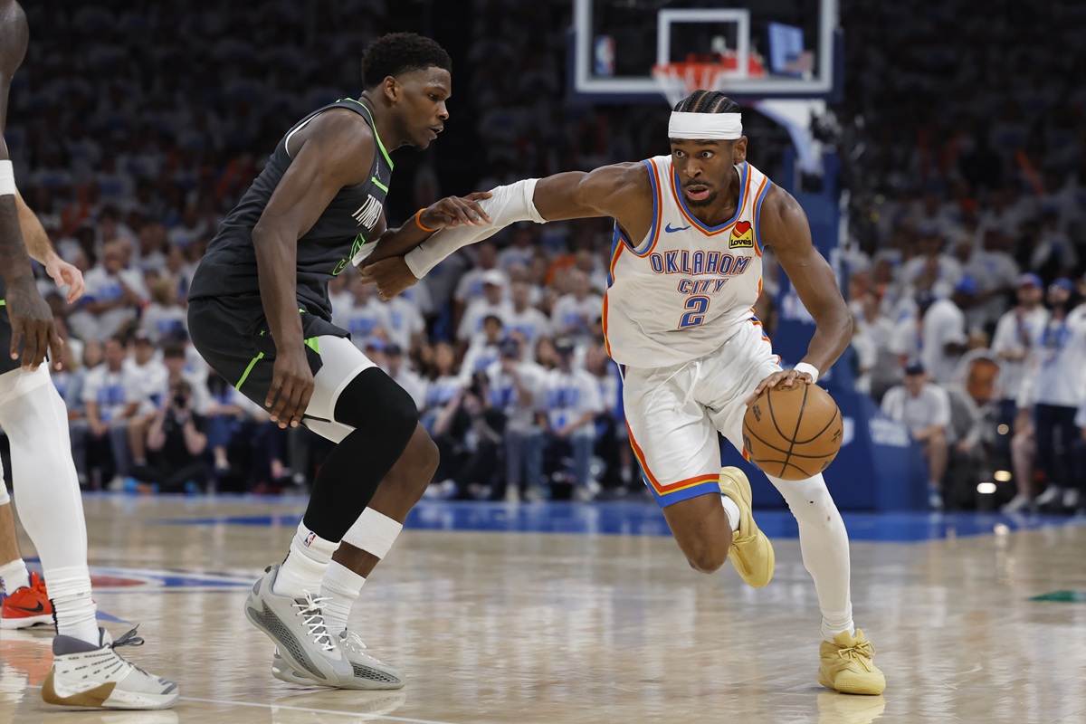 Shai Gilgeous-Alexander (Thunder) contre les Wolves lors du Game 1