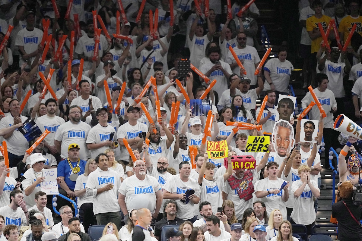 thunder pacers fans