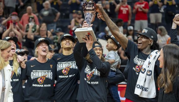 Sans Caitlin Clark, le Fever remporte sa première Commissioner’s Cup
