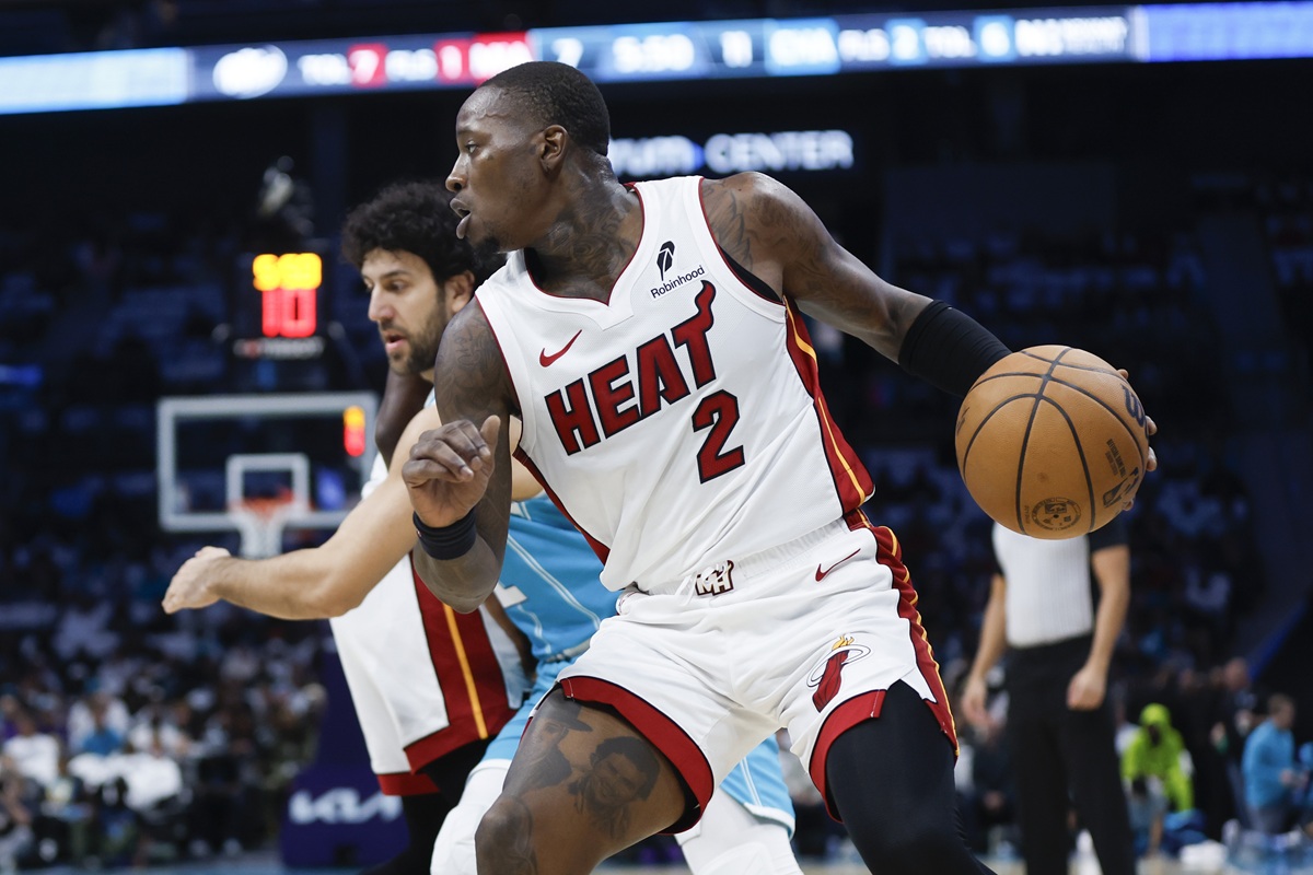Terry Rozier (Heat) contre les Hornets