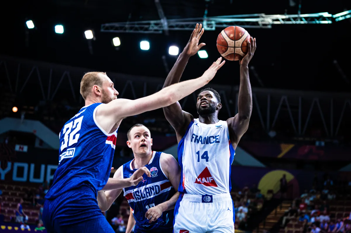 Mam Jaiteh avec la France