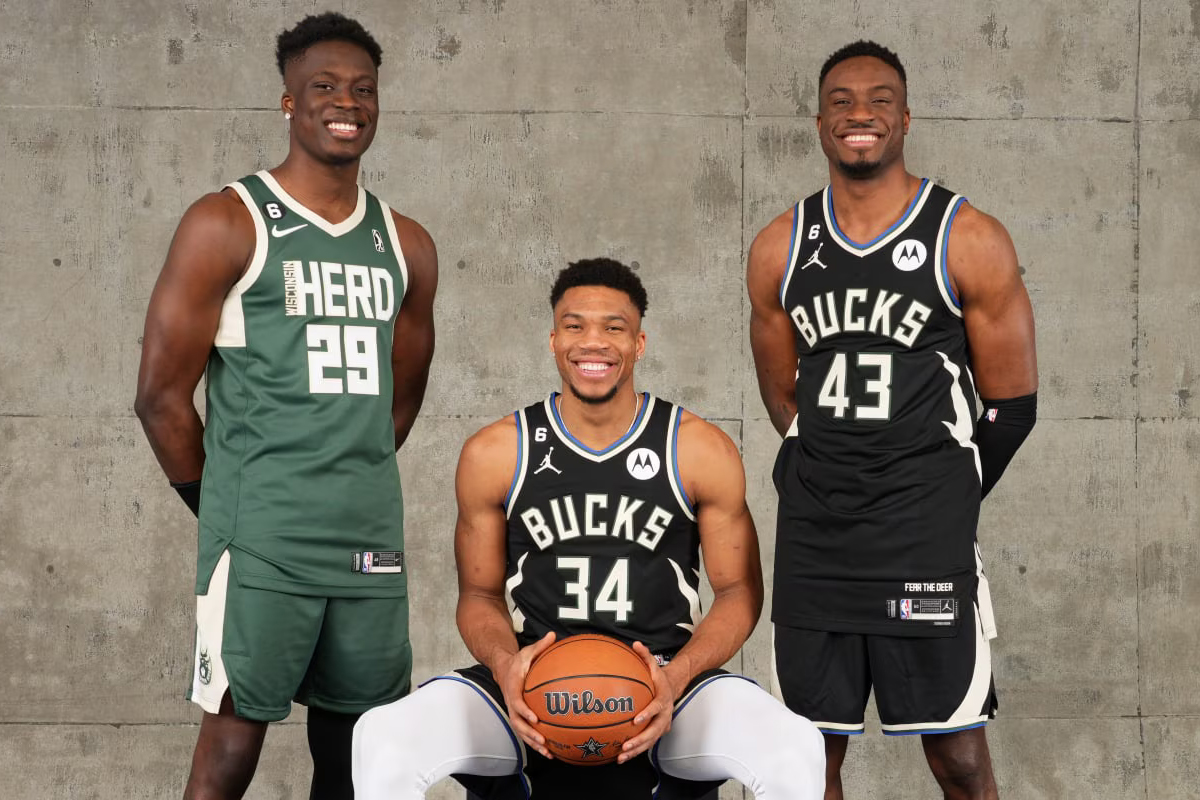 Les frères Antetokounmpo