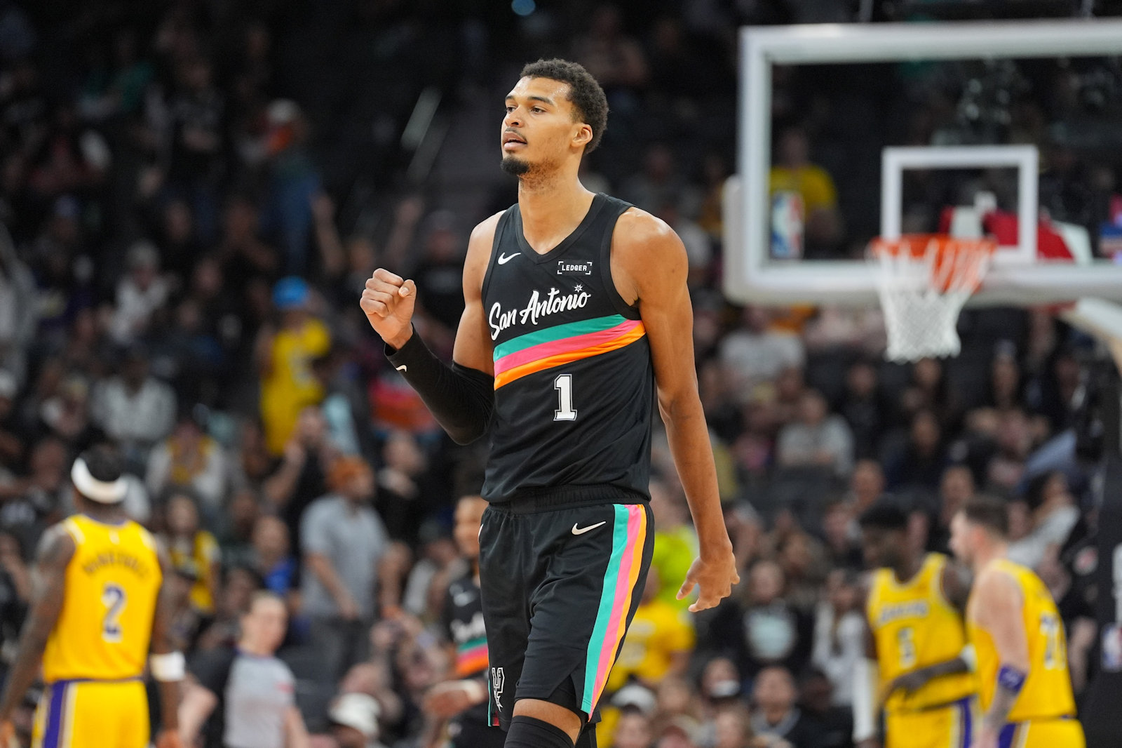 wembanyama spurs lakers