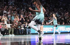 Toujours sans Caitlin Clark, le Fever chute encore face à New York