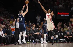 Les Mavericks s’imposent à Portland dans une soirée record à 3-points