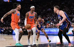 Shai Gilgeous-Alexander surveillait la situation d’Isaiah Hartenstein