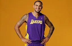 Robert Sacre, un Laker sans numéro