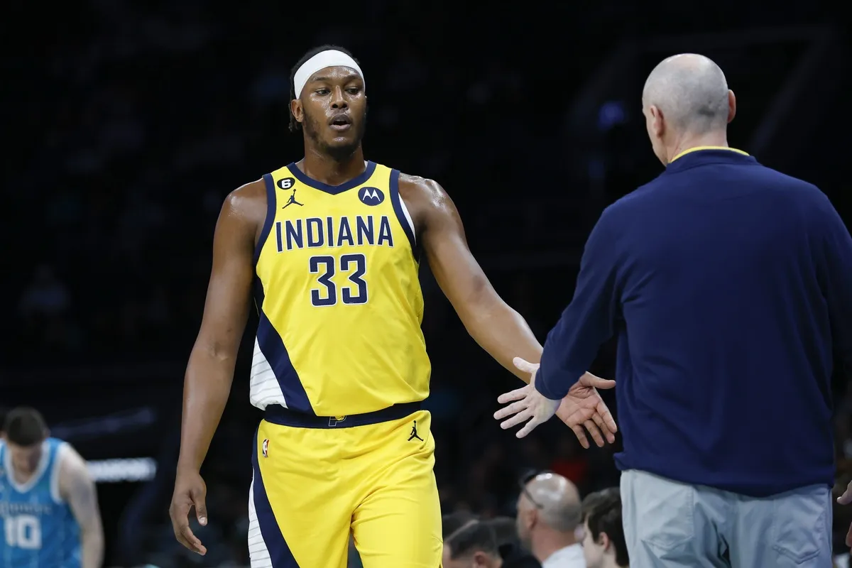 Myles Turner avec Rick Carlisle