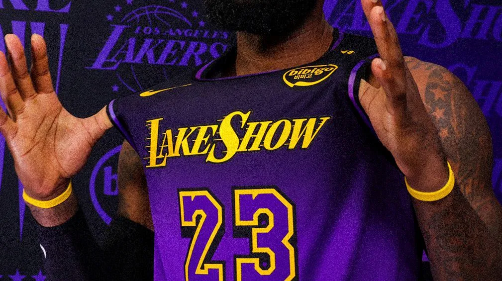 lakers lake show