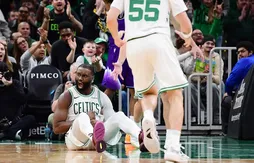 « Taclé » par Keyonte George, Jaylen Brown n’épargne pas les arbitres