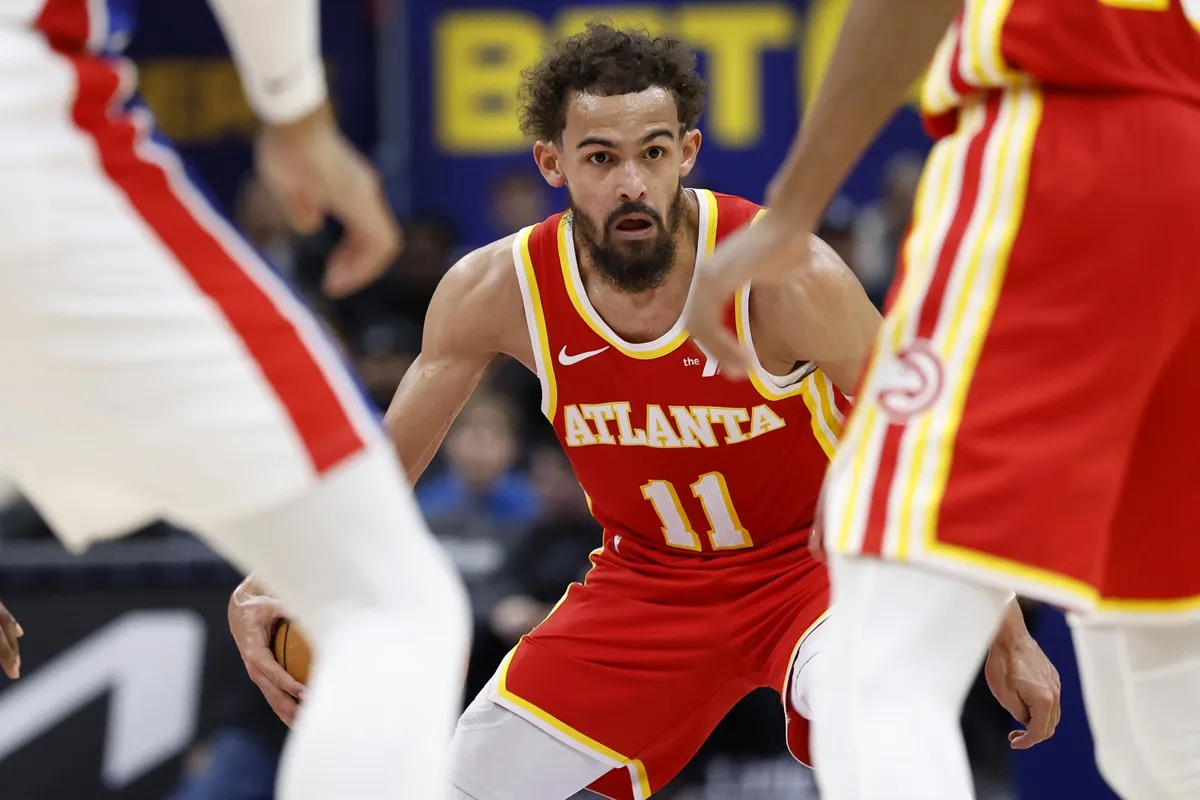 Trae Young (Hawks) contre les Pistons