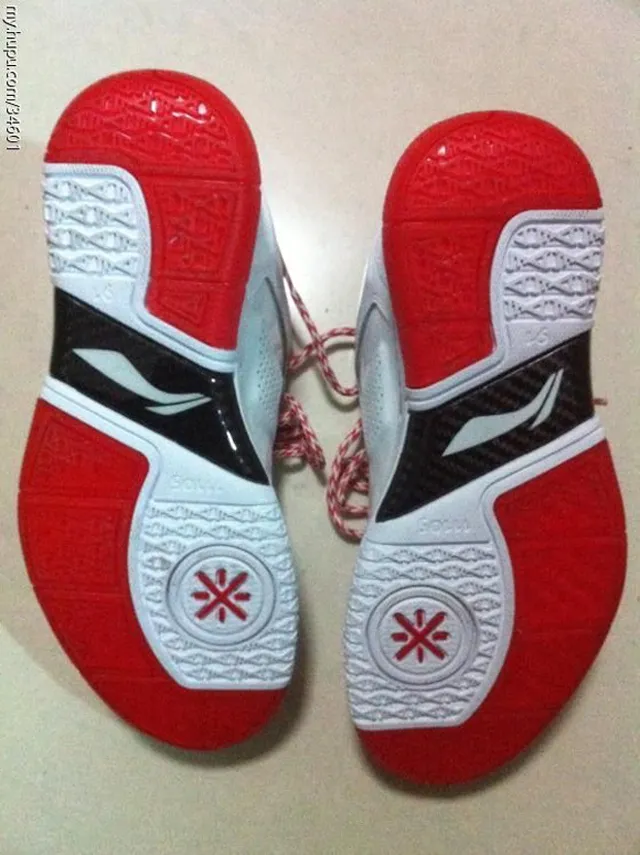 Li-Ning Way of Wade Low