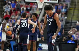 Pas de triplé mais une sortie avec “honneur” pour UConn