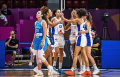 Les Bleues (r)assurent face à la Grèce (+36) et se hissent en quart