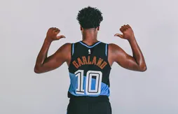 Pour leurs 50 ans, les Cavaliers ressortent maillot et parquet des années 1990