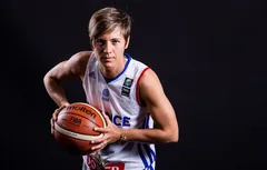 Dirk Nowitzki, Sue Bird et Céline Dumerc dans la promotion 2026 du Hall of Fame FIBA
