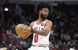 Coby White en impose à la mène