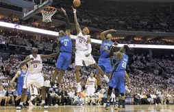 26 avril 2010 : Orlando passe le balai à Charlotte