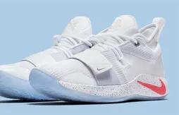 Nike : encore une teinte PlayStation pour la PG 2.5