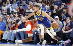 Stephen Curry fait exploser la défense du Thunder