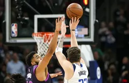 Proche du triple double et clutch, Luka Doncic stoppe la série des Wolves