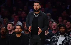 Fred VanVleet active son option et reste à Houston