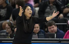 La coach des Valkyries en colère contre l’arbitrage