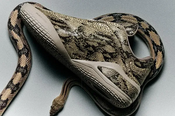 La SHAI 001 « Slither » poursuit sa mue