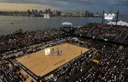 NCAA | Gonzaga et Michigan State vont jouer sur un porte-avion !