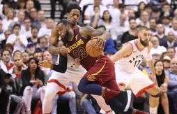 L’extra-terrestre LeBron James gifle les Raptors