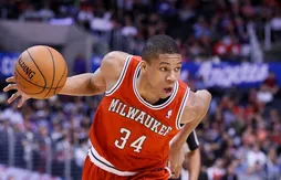 Le secret de la réussite actuelle de Giannis Antetokounmpo ? Son manchon !