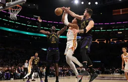 Les Lakers retrouvent le sourire en maîtrisant les Hawks