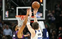 Proche du triple double et clutch, Luka Doncic stoppe la série des Wolves