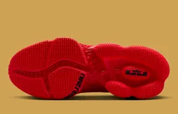 La LeBron 19 Low voit rouge !