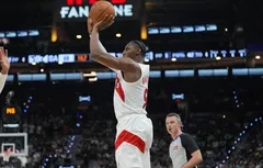 En troisième option, RJ Barrett gagne en efficacité