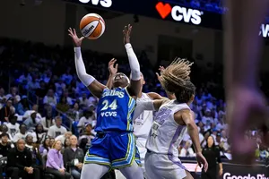 Avec 45 points, Arike Ogunbowale entre dans l’histoire des playoffs