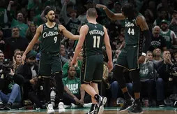 Gregg Popovich salue l’adaptation réussie de Derrick White à Boston