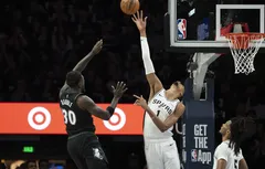 Un Victor Wembanyama historique redonne la main aux Spurs